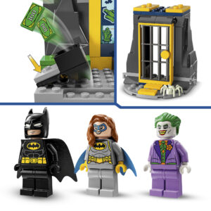 kolm kuulsat minifiguuri ja mitu mängustsenaariumi lastele vanuses 4+.
