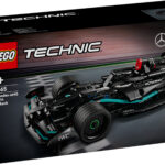 LEGO Technic Mercedes-AMG F1 W14 E Performance Pull-Back komplekt sisaldab tõetruusid detaile