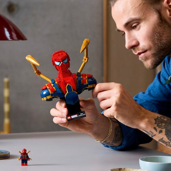 mis on loodud täiskasvanud Marveli entusiastidele.