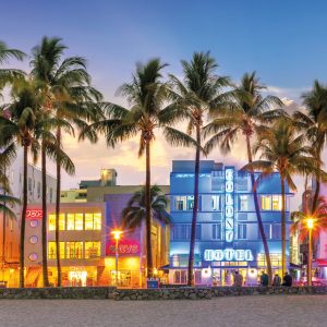 Ravensburger panoraampusle 1000 tk: linnatuled Ocean Drive´il